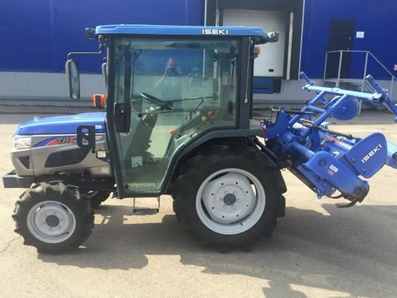 Iseki TH235