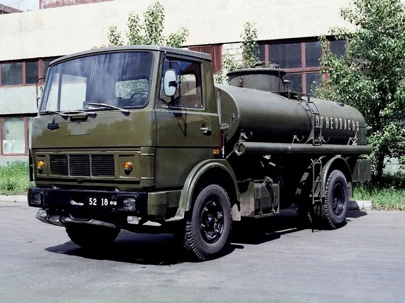 МАЗ 5337