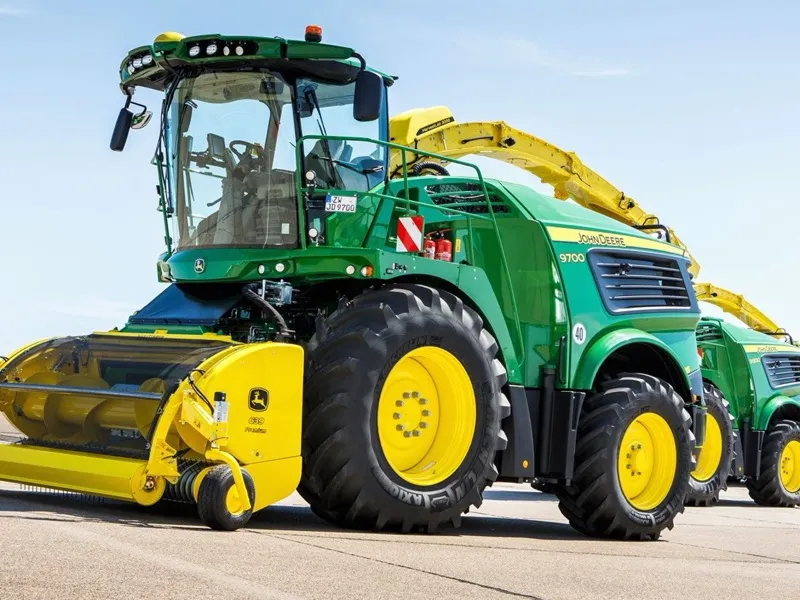 John Deere 9000