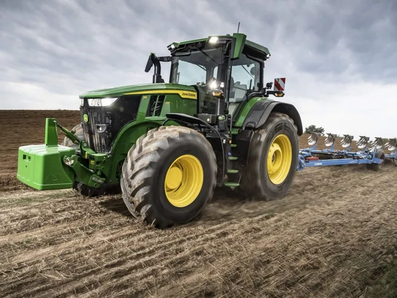 John Deere 7R
