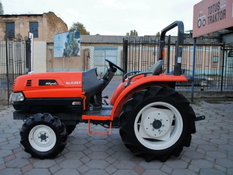Kubota KL250