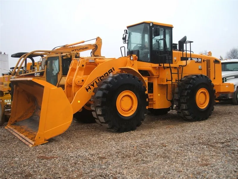Hyundai HL 780