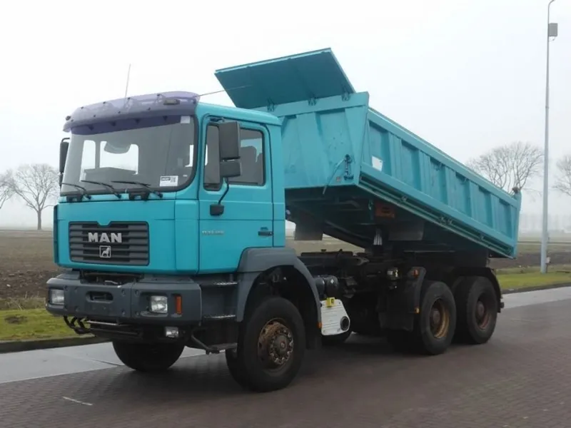 MAN F9
