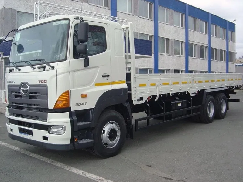 Hino 700 PROFIA